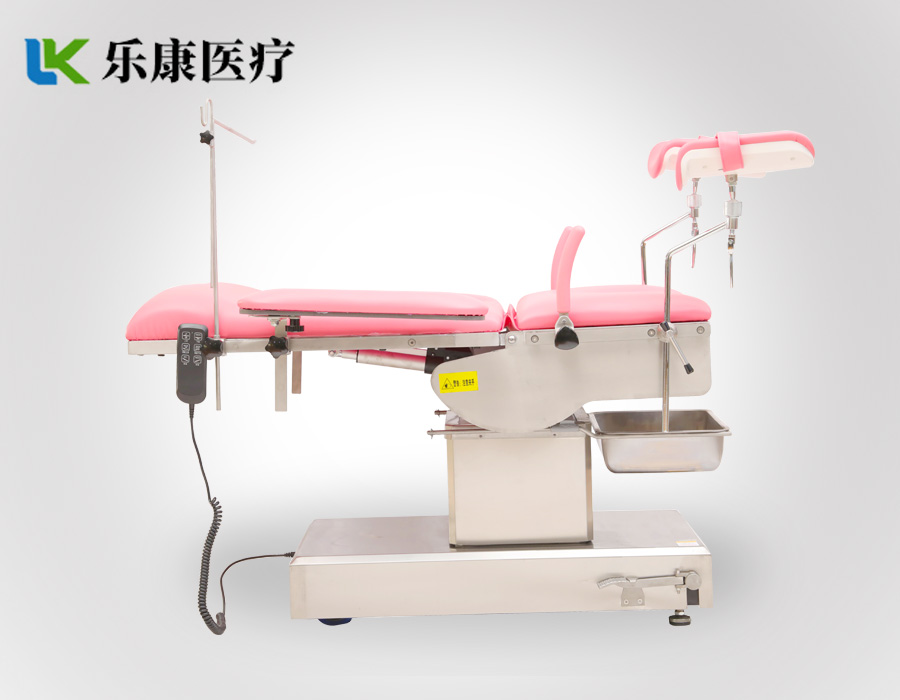 對電動手術床進行清洗工作也很關鍵